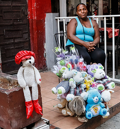 Cuba - Stuffed Toy Vendor