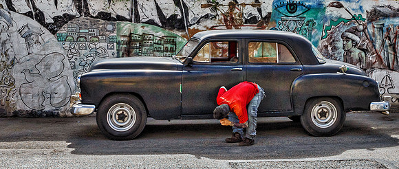 Cuba - Old Car