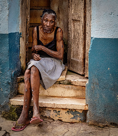 Cuba - Old Woman
