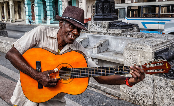 Cuba - Street Guitarist